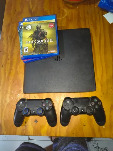 Ps4 Slim 1tb + jogos: Dark Souls 3 The Fire Fades Edition, Tom Clancy's e Drive Club