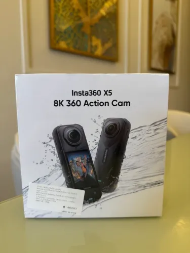 CÂMERA INSTA 360 X5 LACRADA