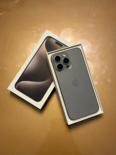 iPhone 15 pro max 256g