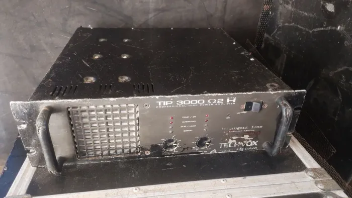 Amplificador típi 3 mil 
