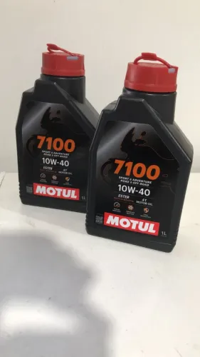 Óleo de motor Motul sintético 10W-40 para moto/quadriciclo 