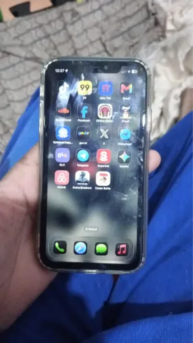 iPhone 11 64gb trincado na tela e na traseira troco em Android