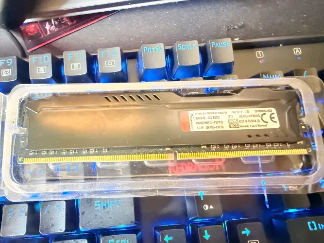 Memória RAM Kingston HyperX Fury 4GB DDR4 2666MHz CL15?