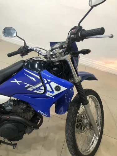 XTZ 125 - Ano 2015. R$ 10.400,00 com GARANTIA