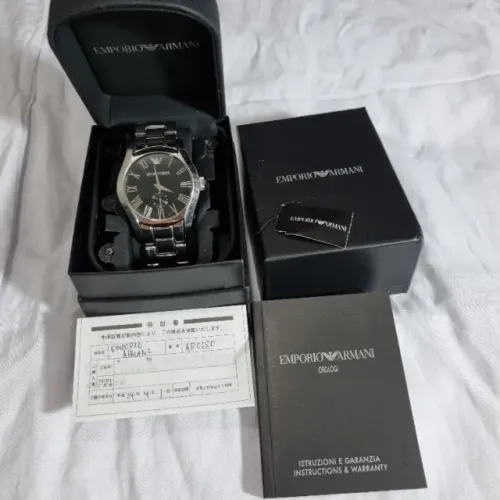 Relógio Emporio Armani (comprado na Armani Nagoya - Japão). Com certificação.