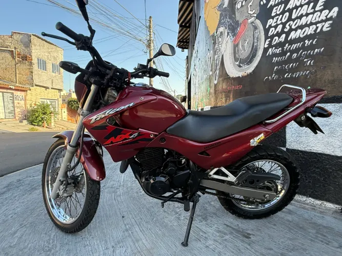 FALCON ano 2003 VENDOU OU TROCO POR MOTO MENOR VALOR .