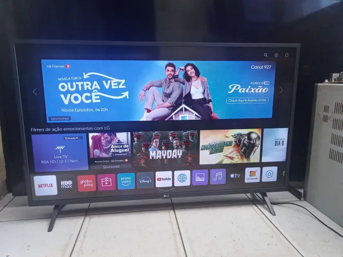Tv LG 43" smartv sistema wbos