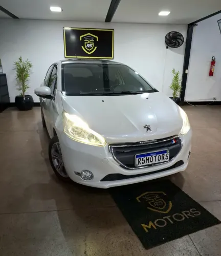 Peugeot 208 Allure 1.5 Flex 8V 5P 2014