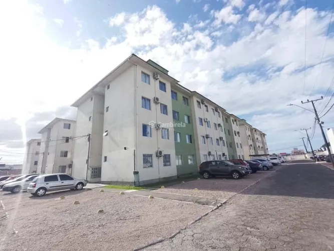 Apartamento térreo para aluguel, com 2 dormitórios e demais dependências.