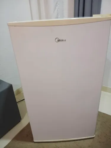 Frigobar Mini Geladeira Midea 93L 127v 