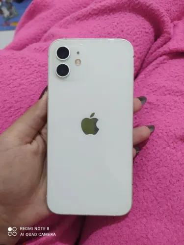 iPhone 12 64gb semi usado