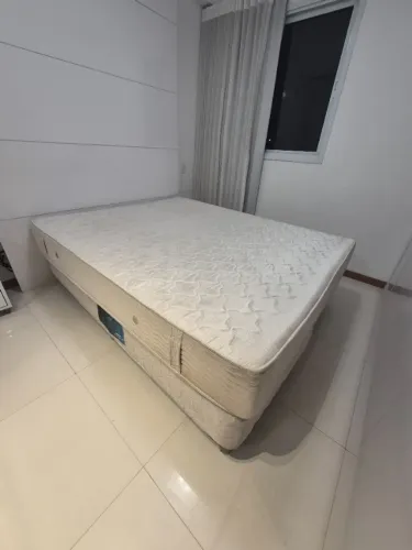 Cama box e colchão - Queen