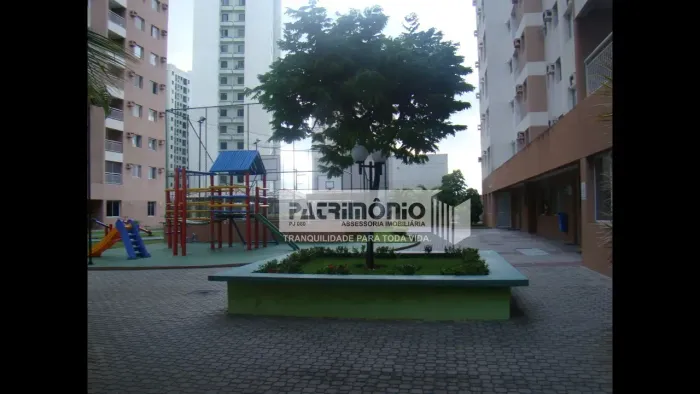 Imóvel para aluguel possui 80 metros quadrados com 2 quartos em Luzia - Aracaju - SE