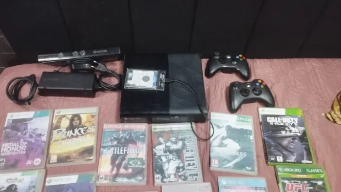 Xbox 360 super slim desbloqueado