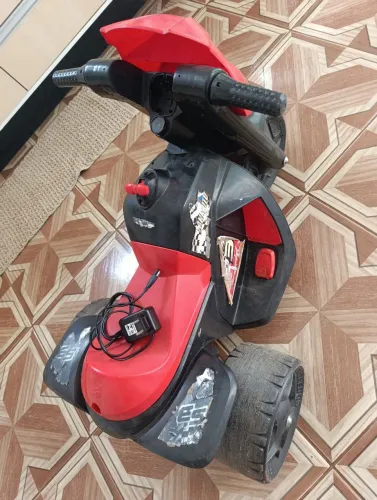 Moto Elétrica Infantil 6V Vermelha - Funcionando - Usada