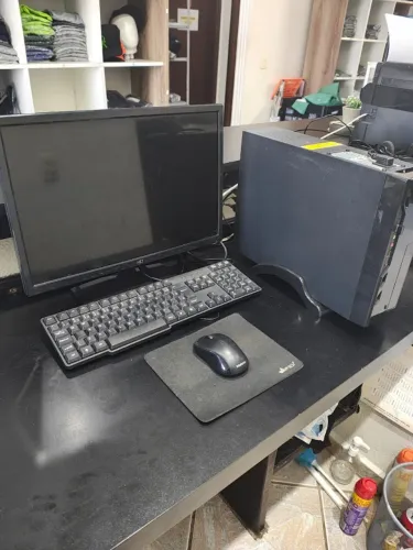 Vendo Computador de Mesa Completo