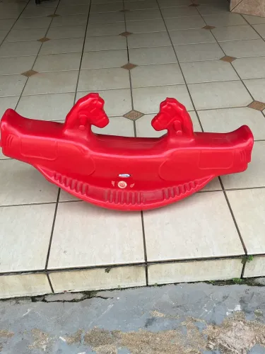 Gangorra Infantil Cavalinho