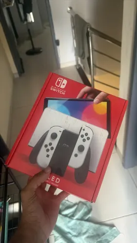 Nintendo Switch OLED + SD 128GB