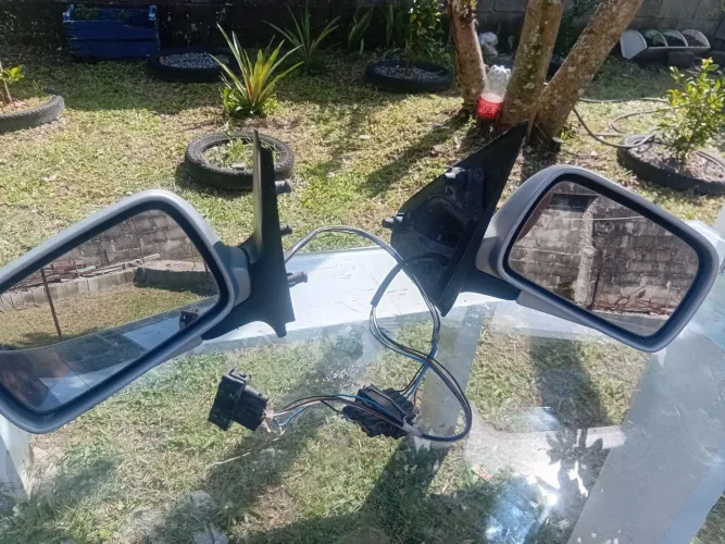 Par de retrovisores eletricos polo 98 funcionando ok