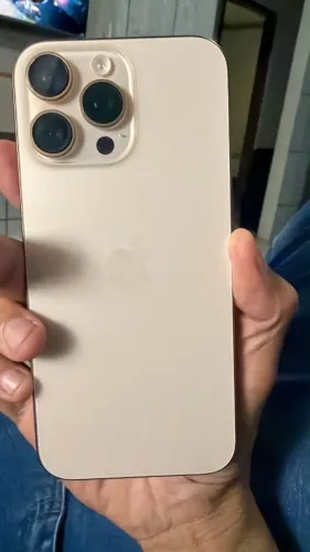 iPhone 16 pro Max desert 256gb semi-novo