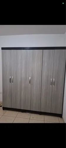 ? Guarda-roupa casal bem conservado marcas de uso  ?Entrego e passo cartão