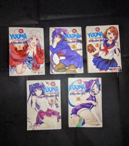 Mangá Yuuna A Pensão Assombrada 1 ao 5.