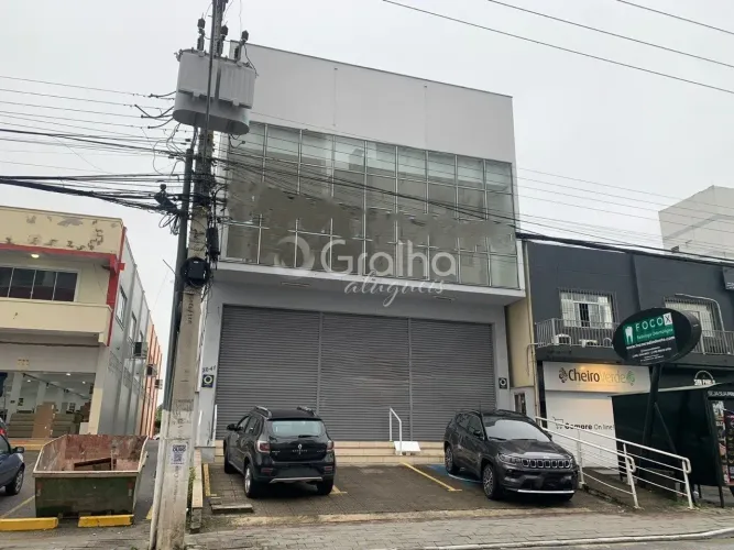 Loja/galpão comercial com 682 m² Centro de Palhoça