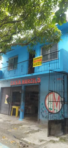Graça Sanches Aluga Casa Tipo Apto Nos Altos, 2/4, Valor R$-1.500,00