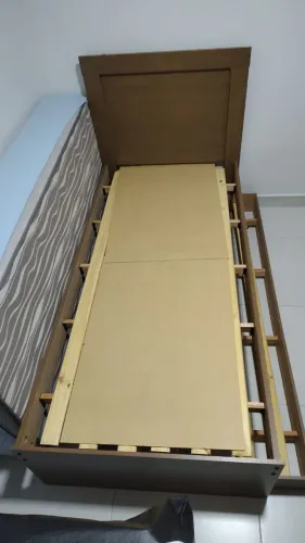 Cama Solteiro com auxiliar. Madeira Madeira