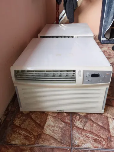 Ar condicionado 12.000BTUs Consul digital e controle remoto