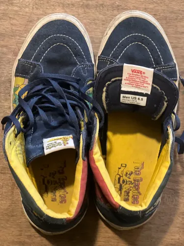 Tênis VANS BEATLES para COLECIONADORES NÃO EXISTE MAIS PRA VENDER