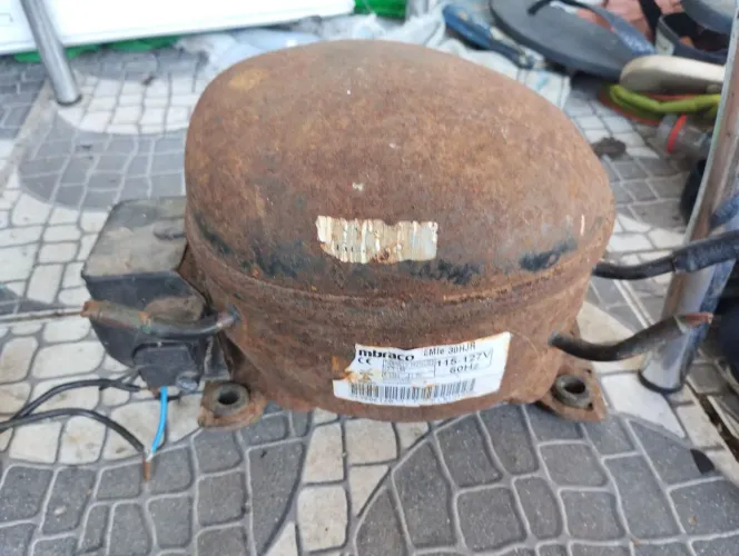 Compreensor de motor de geladeira 