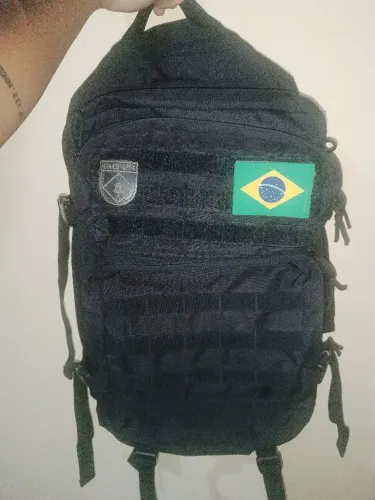 Mochila preta exército semi-nova