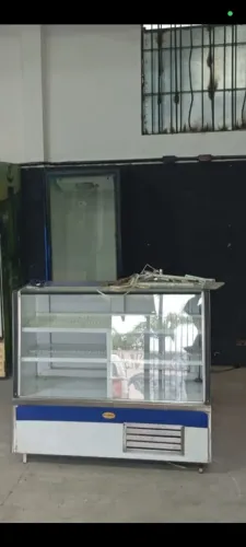 Balcão refrigerado para bar 1,20 m funciona perfeitamente valor r$ 1.600 aceito troca