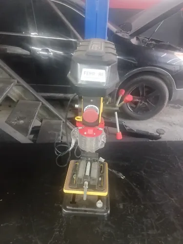Furadeira de bancada