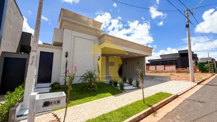 Casa em condomínio à venda em São José do Rio Preto-SP, com 3 quartos, 3 suítes e 177m² de