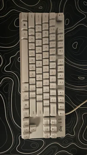 Teclado logitech k835 