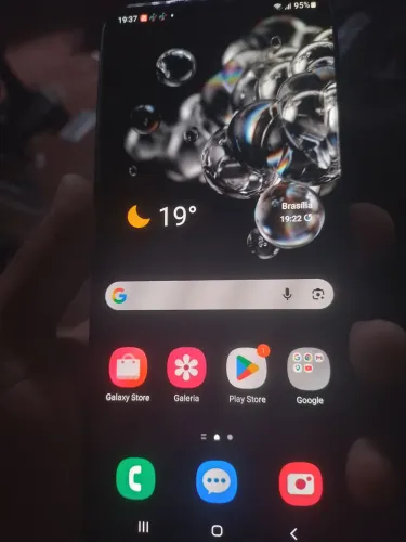 Vendeno um celula sansug s20 utra 5g 512 e ran 16