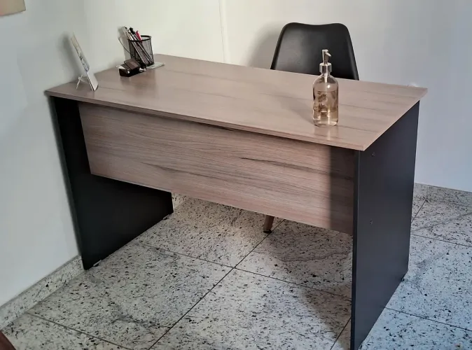 Móveis para escritório/consultório 