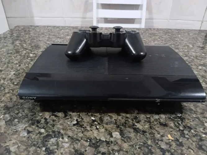 PS3 500GB com Hen