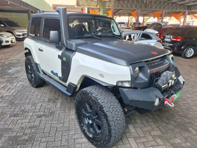 Troller T-4 4X4 3.2 TGV TDI Cap. Rígida Diesel 2017