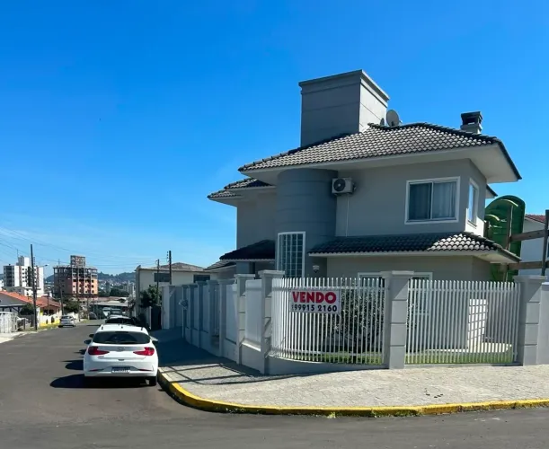 Casa 2 andares - Bairro São Cristóvão, Lages, Santa Catarina