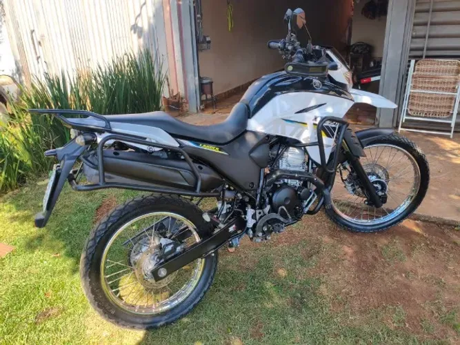 Yamaha Lander 250 - Ano 2019 / Modelo 2020 - Branca
