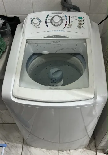 OPORTUNIDADE! Máquina de Lavar Electrolux 10kg Turbo Capacidade
