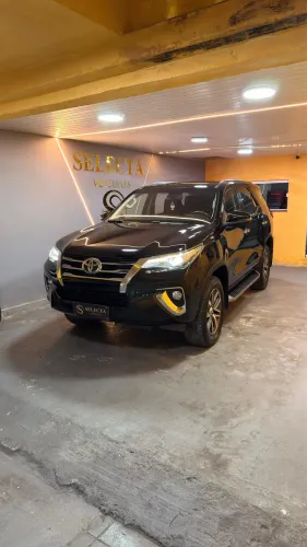 Toyota Hilux SW4 SRX 4X4 2.8 TDI 16V Dies. Aut. 2019