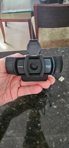 Webcam Full HD Logitech C920s com Microfone Embutido, Proteção de Privacidade, Widescreen