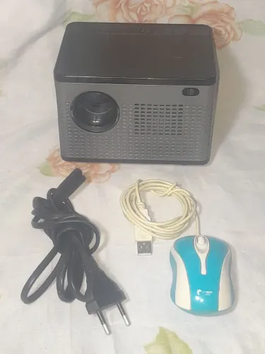 Mini Projetor LX5501 Hdmi Usb Bivolt Funcionando