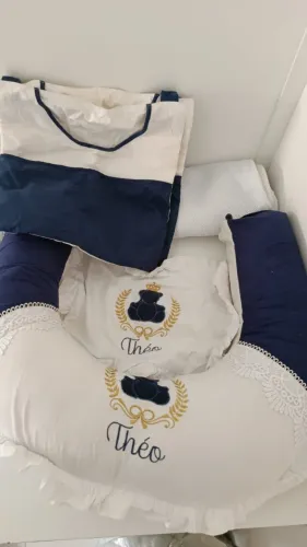 Kit 5 peças: almofada de amamentação e porta fralda ( 5 peças )