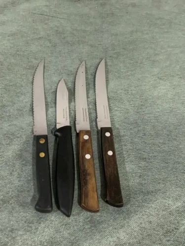 Kit 4 Facas Tramontina Inox Serrilhadas Cabo Madeira e Plástico