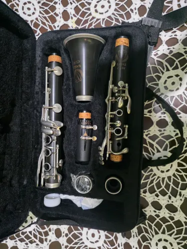 Clarinete Eagle CL 04